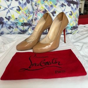 Christian Louboutin Women's Beige Pumps